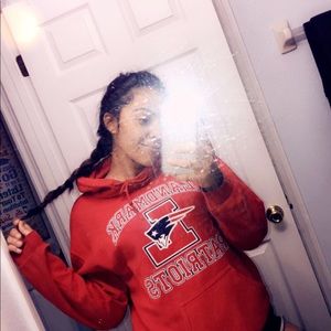 Meet your Posher, Bella